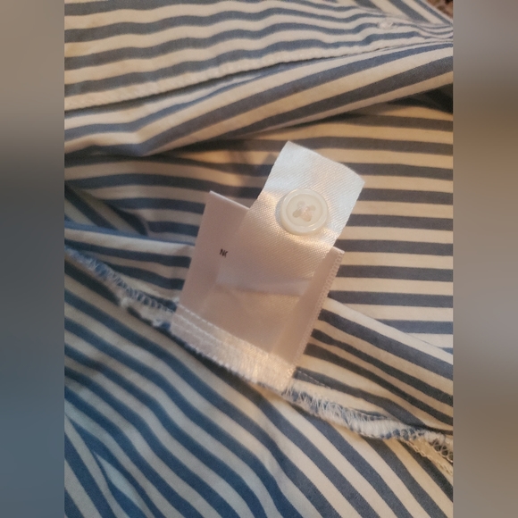 Simply Styled petites button down/up top - Picture 7 of 7